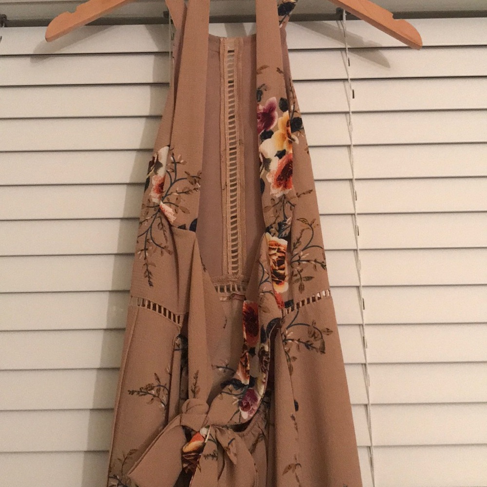 NWT Taupe floral high neck maxi dress - Picture 6 of 8
